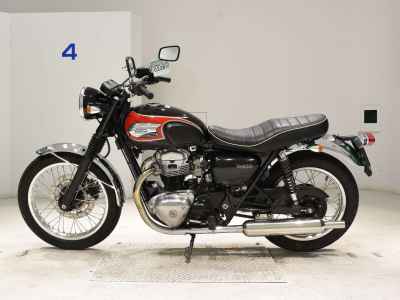 Kawasaki W400 2011