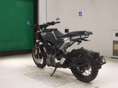 Husqvarna Svartpilen 401 2021