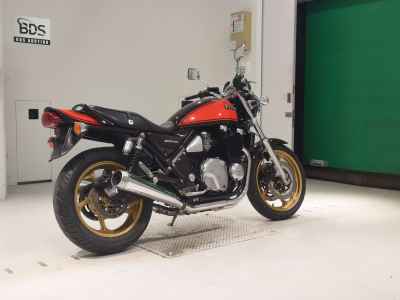 Kawasaki Zephyr 1100 2025