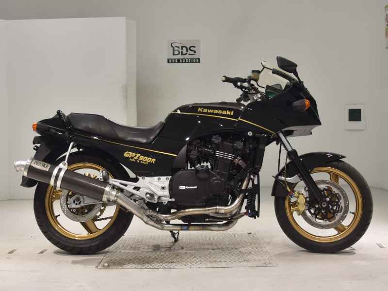 Kawasaki GPZ900R 1995
