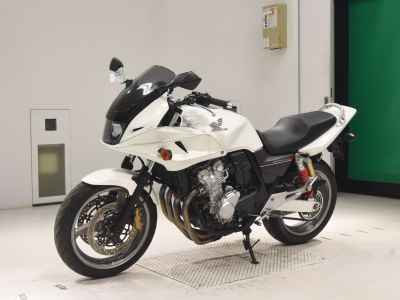Honda CB400 Super Boldor 2017