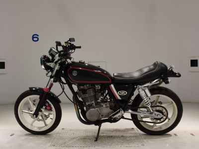 Yamaha SR400 2006