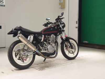 Yamaha SR400 2006