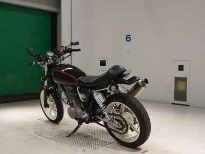 Yamaha SR400 2006