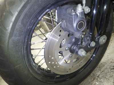 Harley-Davidson CROSS BONES FLSTSB1580 2011