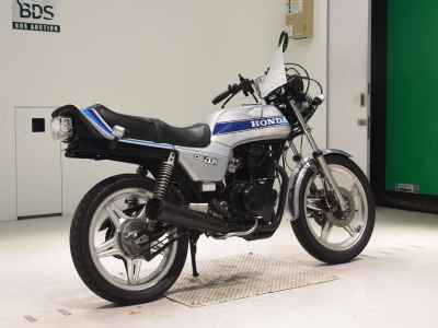Honda CB400N 2024