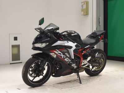 Kawasaki Ninja ZX-25R 2021