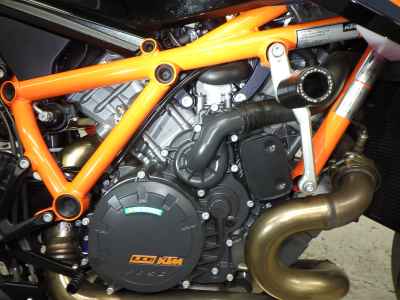 KTM 1290 Super Duke R 2023
