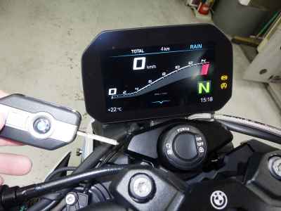 BMW M1000R 2025