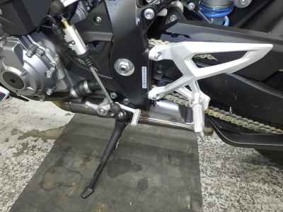 BMW M1000R 2025