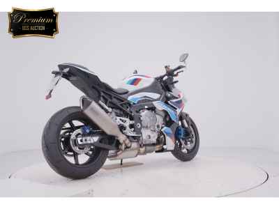 BMW M1000R 2025