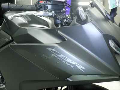 Honda CBR400R 2025