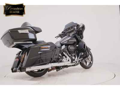 Harley-Davidson Street Glide FLHXS114 2017