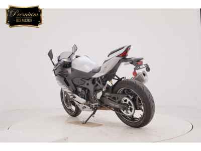 Kawasaki ZX-4R SE 2024