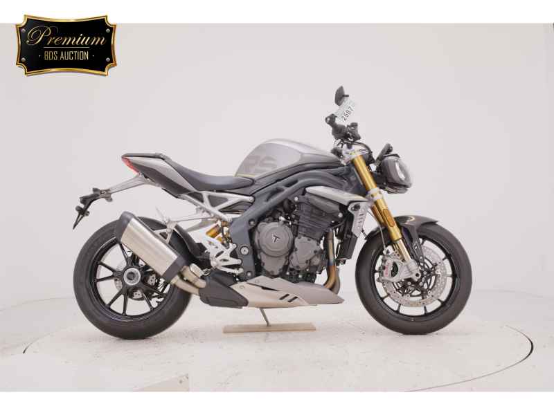 Triumph Speed Triple 1200 RS 2021