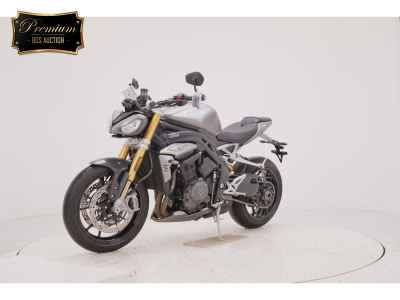 Triumph Speed Triple 1200 RS 2021