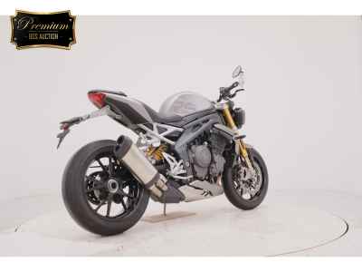 Triumph Speed Triple 1200 RS 2021