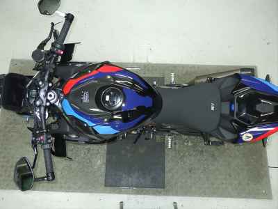 BMW M1000R 2023
