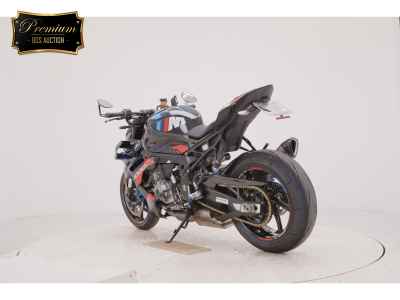 BMW M1000R 2023