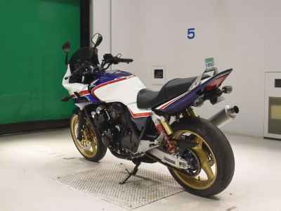 Honda CB400 Super Boldor 2006
