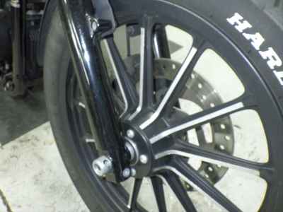 Harley-Davidson Sportster Iron XL883N 2013