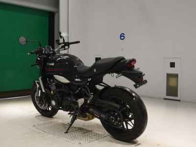 Kawasaki Z900RS 2023