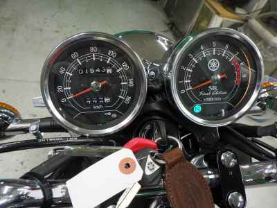 Yamaha SR400 2021