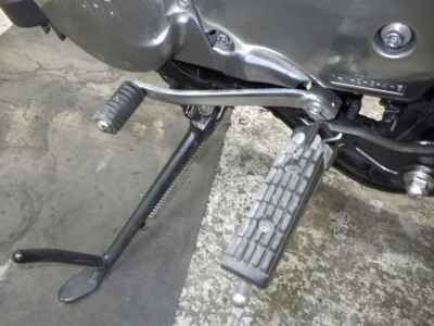 Yamaha SR400 2021