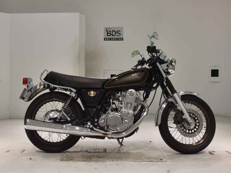Yamaha SR400 2021
