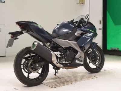 Kawasaki Ninja 400 2021