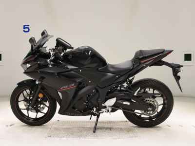 Yamaha YZF-R3 2018