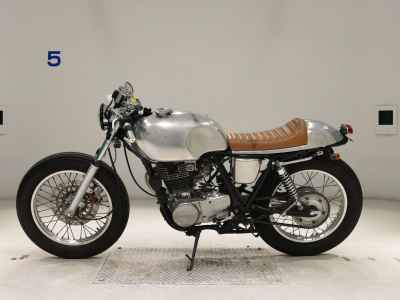 Yamaha SR400 2001