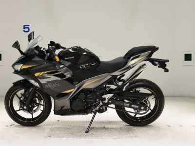 Kawasaki Ninja 400 2022