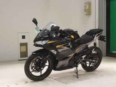 Kawasaki Ninja 400 2022