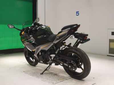 Kawasaki Ninja 400 2022