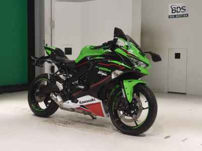 Kawasaki Ninja ZX-25R 2022