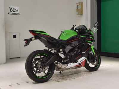 Kawasaki Ninja ZX-25R 2022