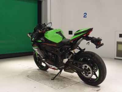 Kawasaki Ninja ZX-25R 2022