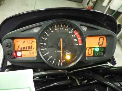 Suzuki GSR400 2016