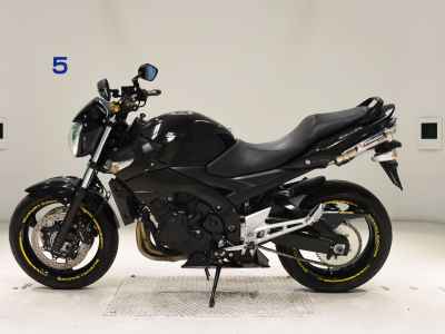 Suzuki GSR400 2016