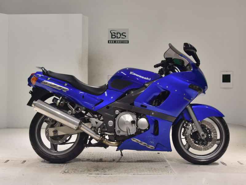 Kawasaki ZZR600 2023