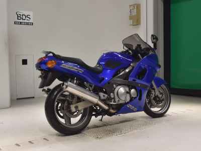 Kawasaki ZZR600 2023