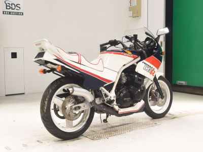Honda CBR400F 1985