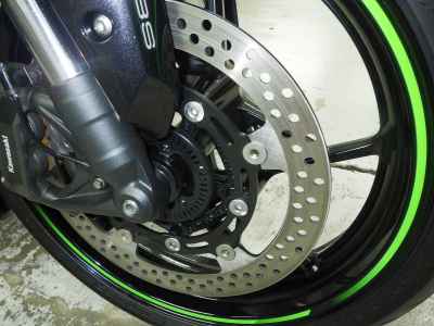 Kawasaki Ninja ZX-25R 2021
