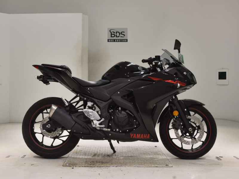 Yamaha YZF-R25 2015