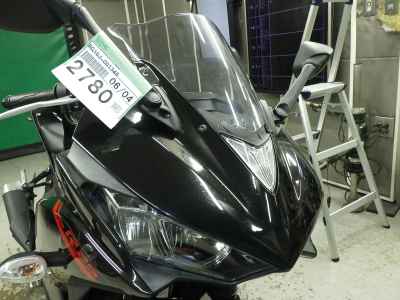 Yamaha YZF-R25 2015