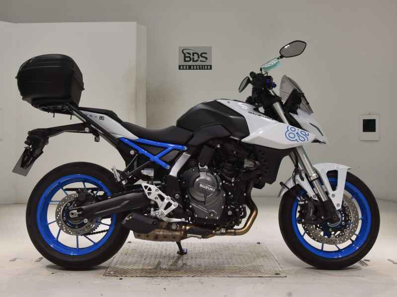 Suzuki GSX-8S 2023