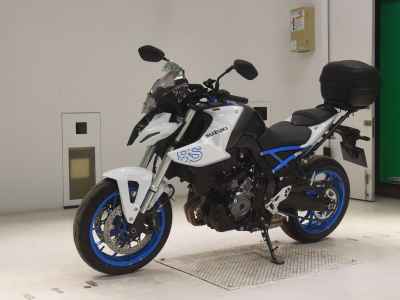 Suzuki GSX-8S 2023