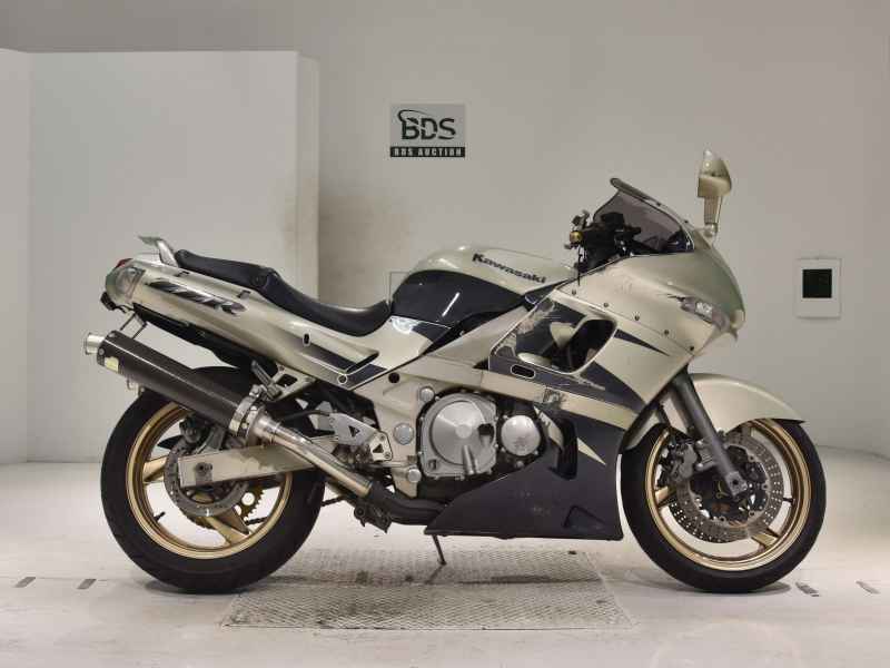 Kawasaki ZZR400 1999