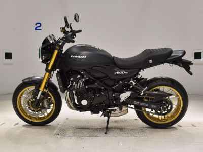 Kawasaki Z900RS SE 2025